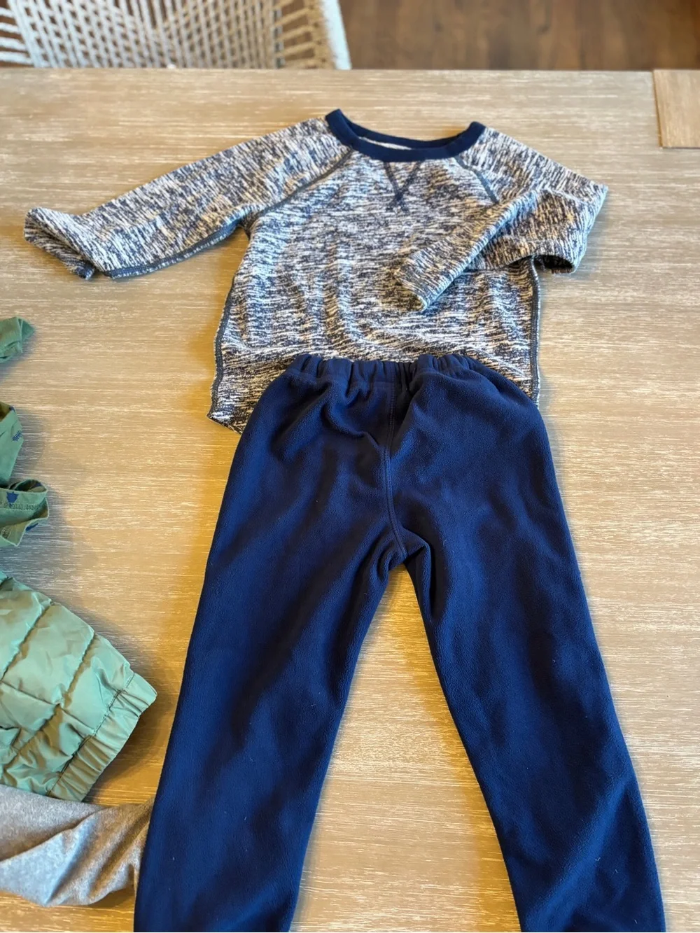 Bundle of toddler boy clothing (4T), cute outfits, 15 pieces! MIX & MATCH! - Picture 15 of 16